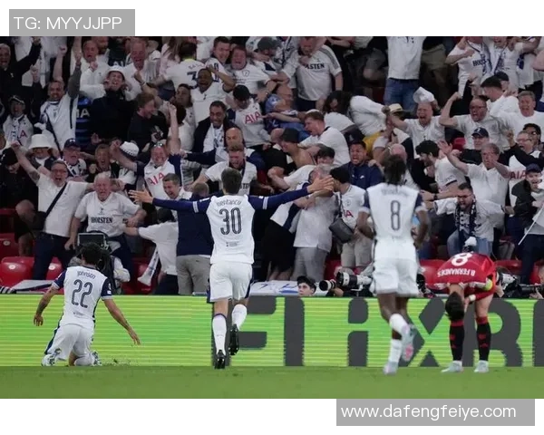 欧联杯精彩对决那不勒斯绝杀巴黎圣日耳曼引爆全场热情