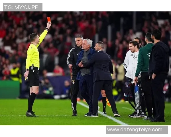 足总杯惊现冷门拜仁与皇马战成平局引发全场热议