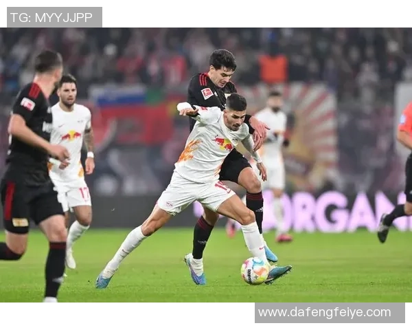 德甲精彩对决莱比锡狂胜波尔图五球绝杀引爆全场激情